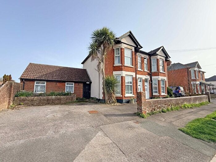 13 Bedroom Detached House For Sale In St. Leonards Avenue, Hayling Island, Hampshire, PO11