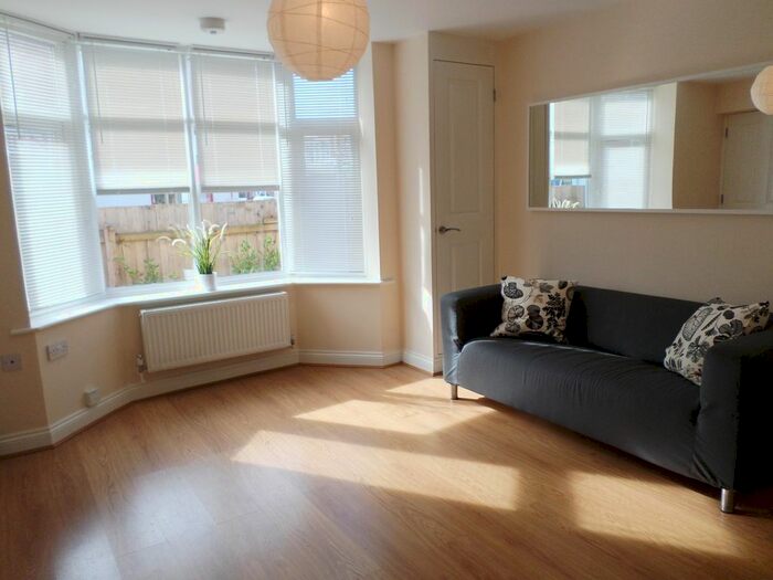 1 Bedroom Flat To Rent In Lawford Rise, Wimborne Road, Winton, Bournemouth, BH9