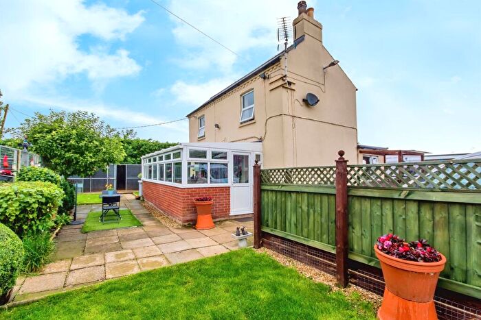 3 Bedroom Detached House For Sale In Murrow Bank, Murrow, Wisbech, PE13