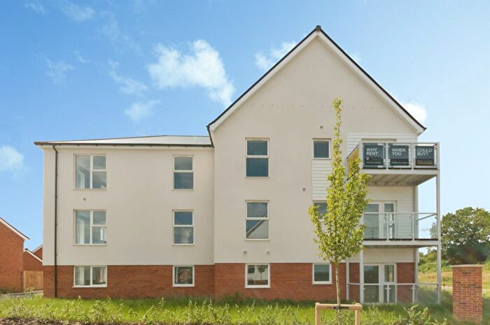 2 Bedroom Flat For Sale In The Gateway, Bexhill-On-Sea, TN40