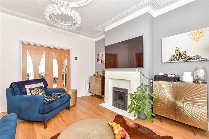 4 Bedroom Terraced House For Sale In Ophir Road, North End, Portsmouth, Hampshire, PO2