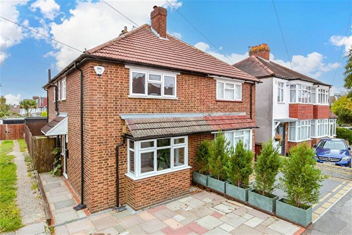 3 Bedroom Semi-detached House For Sale In St. Albans Road, Sutton, Surrey, SM1