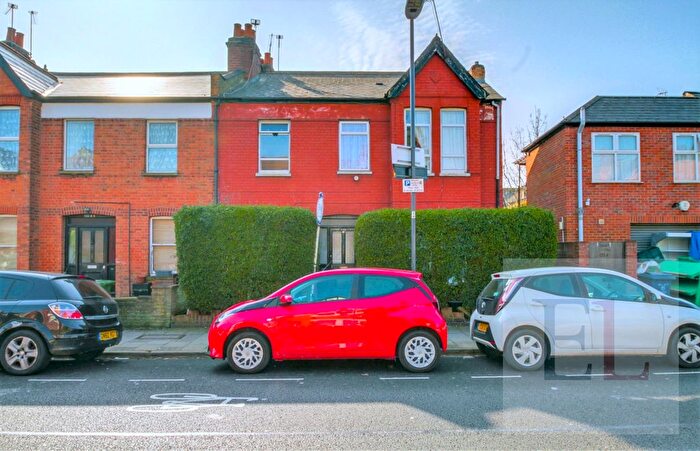 2 Bedroom Maisonette To Rent In Hindes Road, Harrow, Greater London, HA1