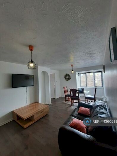 2 Bedroom Flat To Rent In Wharf Road, Grays, RM17