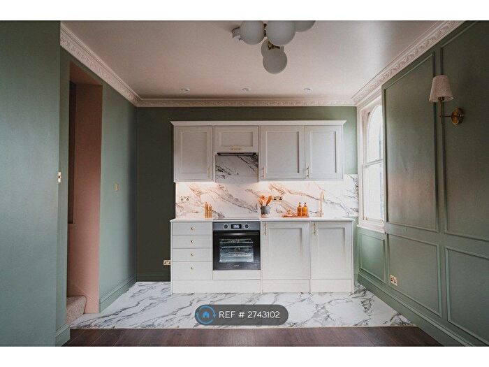 2 Bedroom Flat To Rent In Augusta Road, Ramsgate, CT11