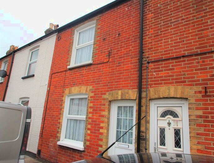 2 Bedroom Terraced House To Rent In Albert Street, Newport, PO30