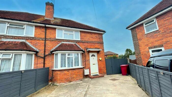 3 Bedroom Semi-Detached House To Rent In Helston Gardens, Reading, Berkshire, RG2