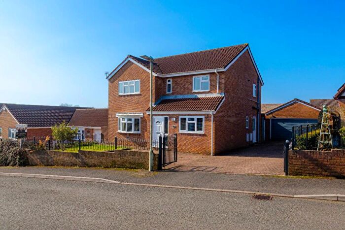4 Bedroom Detached House For Sale In The Oaks, Quakers Yard, Treharris, CF46