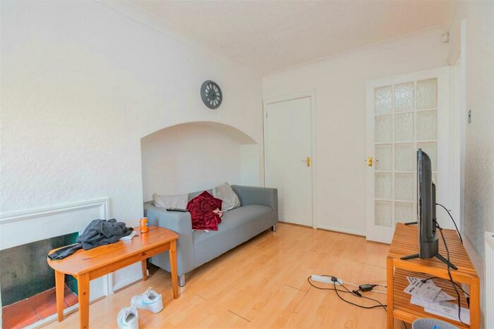 6 Bedroom House To Rent In Hubert Road, Selly Oak, Birmingham, B29