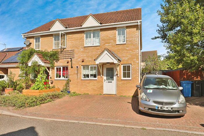 2 Bedroom End Of Terrace House For Sale In Pollywiggle Close, Norwich, NR5