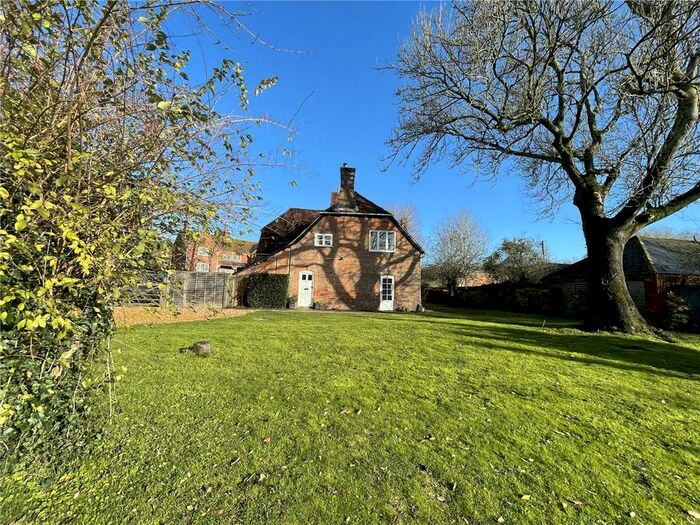 4 Bedroom Detached House To Rent In Cottonworth, Andover, Hampshire, SP11