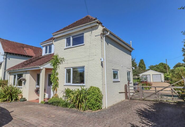 3 Bedroom Detached House For Sale In Lopcombe, Salisbury, Wiltshire, SP5
