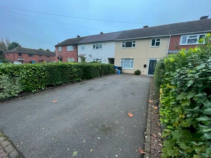 3 Bedroom Semi-Detached House To Rent In Hawthorne Avenue, Tamworth, B79