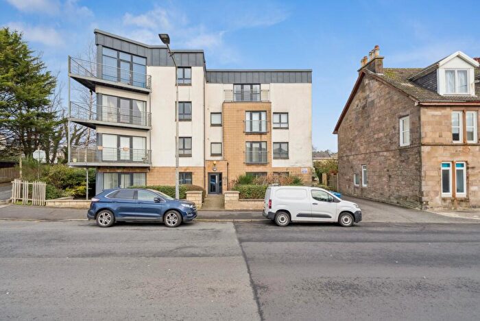 2 Bedroom Flat To Rent In Charlotte Court, East Princes Street, Helensburgh, Argyll And Bute, G84