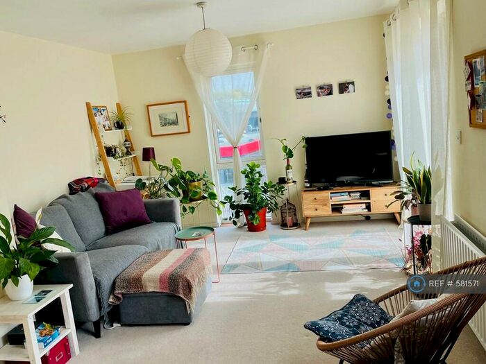 2 Bedroom Flat To Rent In Ruby Way, London, NW9