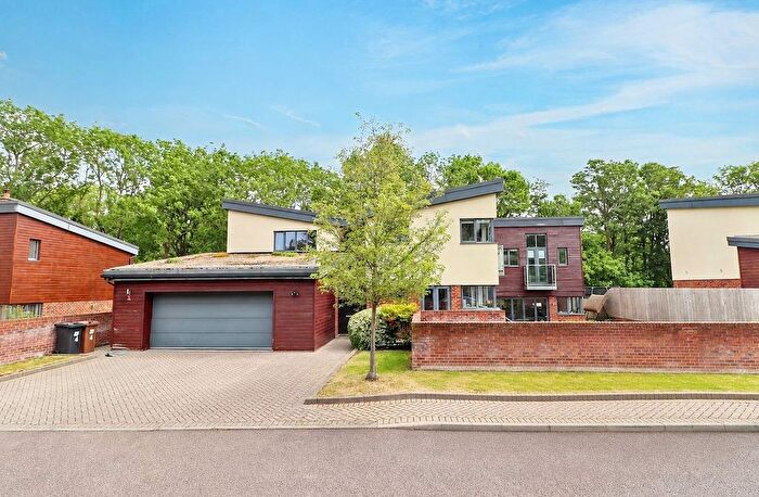 4 Bedroom Detached House For Sale In Sandy Lane, Bushey, WD23