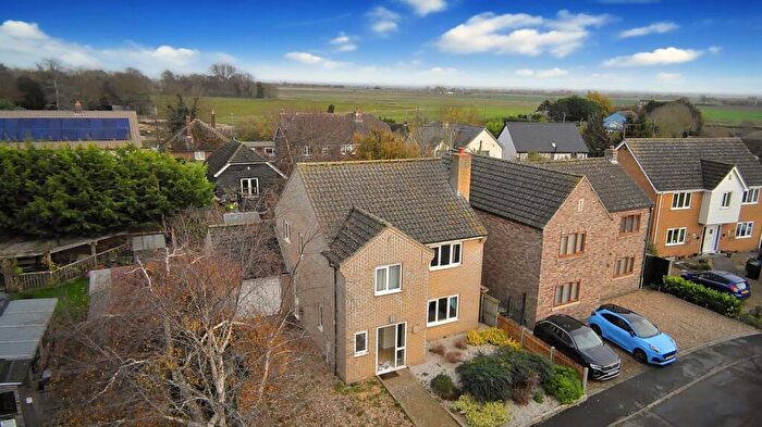 3 Bedroom Detached House For Sale In Kingdon Avenue, Prickwillow, Cambridgeshire, CB7