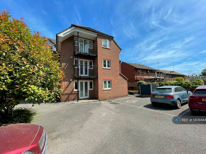 1 Bedroom Flat To Rent In Norwood Road, Reading, RG1