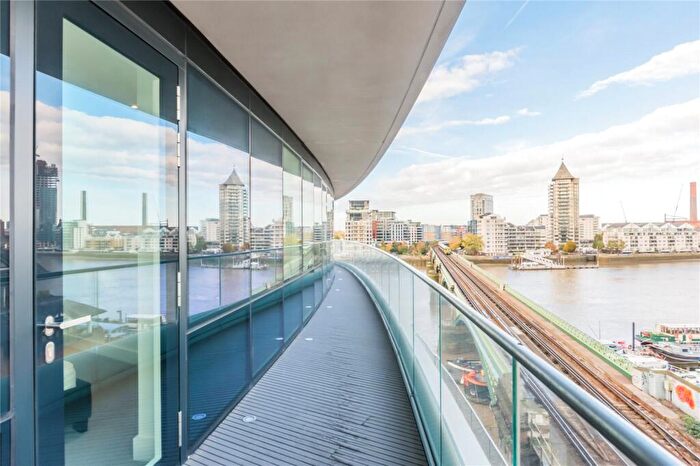 2 Bedroom Apartment For Sale In Lombard Wharf, Lombard Road, SW11