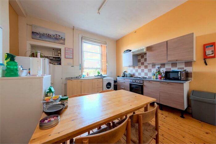 7 Bedroom Flat To Rent In Haymarket Terrace Edinburgh United Kingdom, EH12