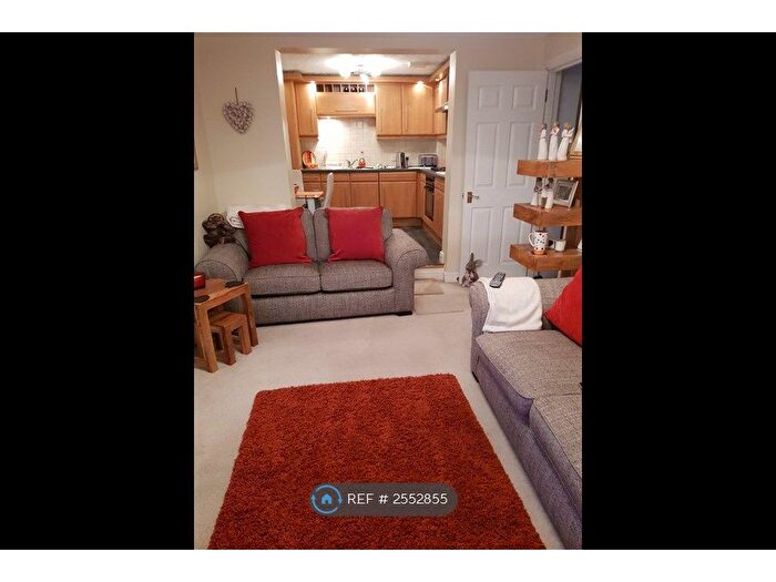2 Bedroom Flat To Rent In South Ferry Quay, Liverpool, L3