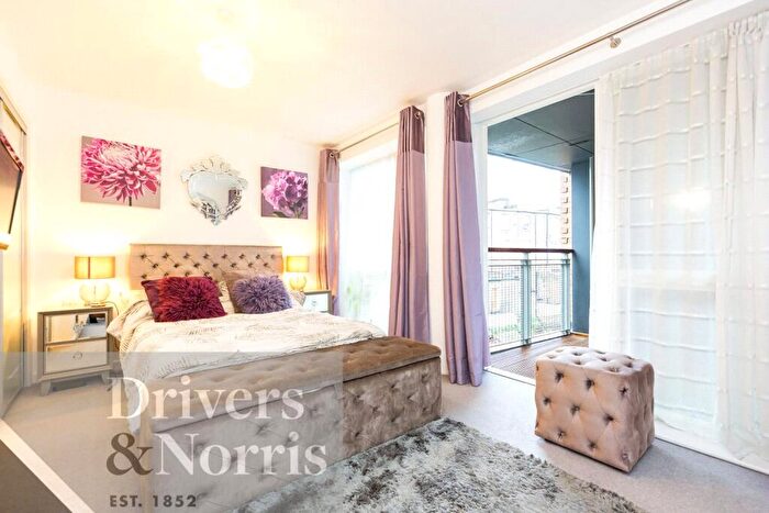 1 Bedroom Apartment To Rent In Charles Street, Islington, London, N19