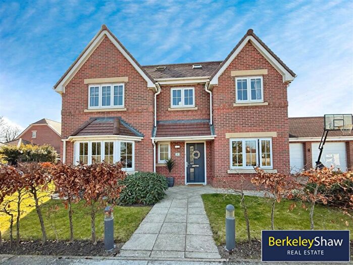 6 Bedroom Detached House For Sale In Thistledown Drive, Hightown, Liverpool, L38