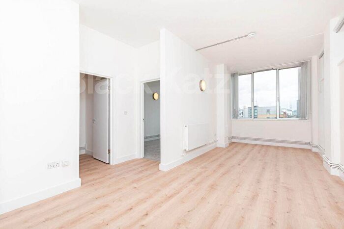 2 Bedroom Flat To Rent In Ability Plaza - Kingsland Road, Dalston / Haggerston, E8