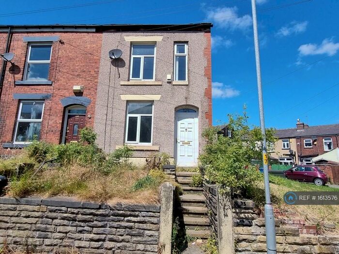 3 Bedroom End Of Terrace House To Rent In Miller Street, Heywood, OL10