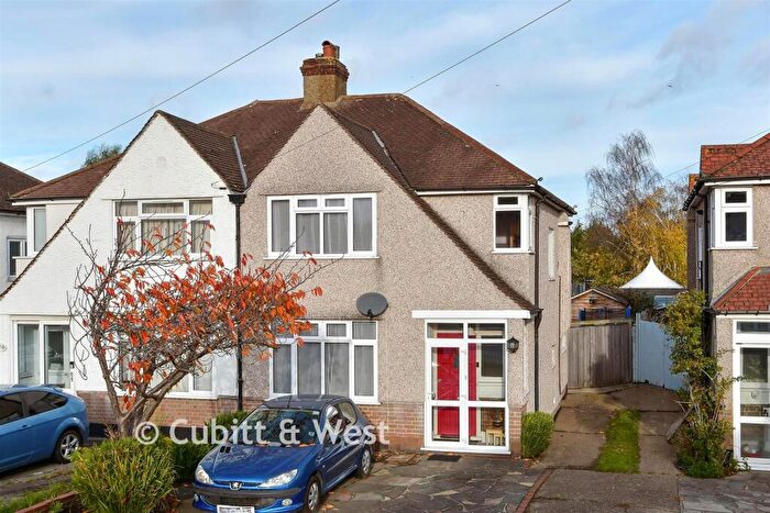 3 Bedroom Semi Detached House For Sale In Fairford Avenue, Croydon, Surrey, CR0
