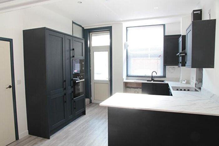 2 Bedroom Terraced House To Rent In Arthur Street Shaw, OL2