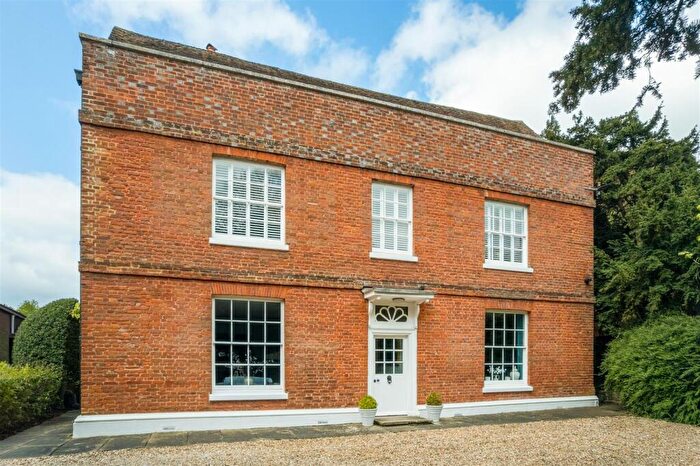 5 Bedroom Detached House For Sale In The Street, Boxley, ME14