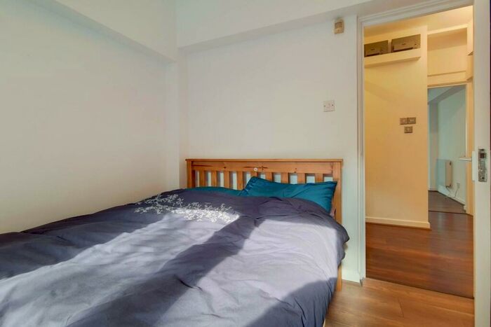 1 Bedroom Flat To Rent In Maynards Quay, Wapping, London, E1W