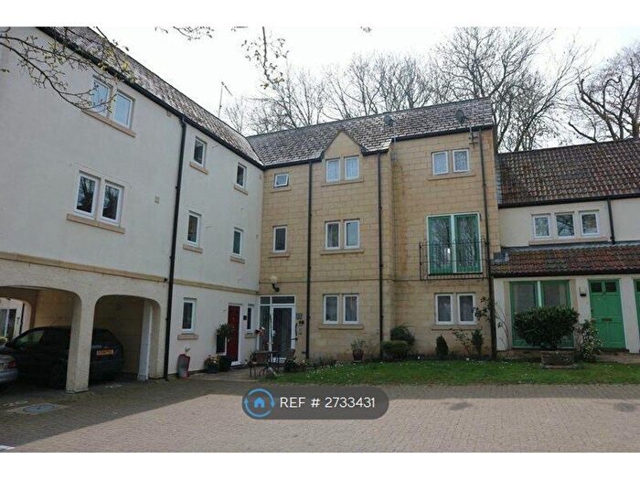 2 Bedroom Flat To Rent In Horsebrook, Calne, SN11