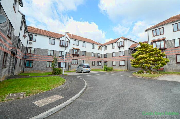 1 Bedroom Flat To Rent In St Michaels Close, Mutton Cove, PL1