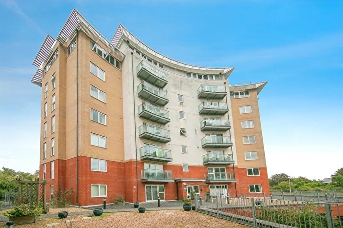 2 Bedroom Flat For Sale In Pooleys Yard, Ipswich, IP2