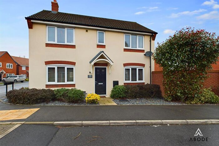 3 Bedroom Detached House For Sale In Upton Drive, Stretton, DE14