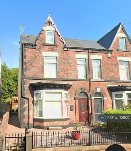 4 Bedroom Terraced House To Rent In Firth Park Road, Sheffield, S5