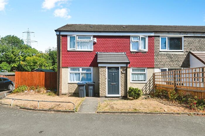 3 Bedroom End Of Terrace House For Sale In Sandown Road, Birmingham, B36