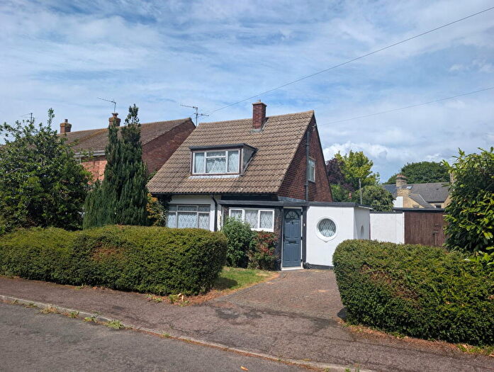 2 Bedroom Detached House For Sale In Neale Close, Cherry Hinton Sat Nav, CB1