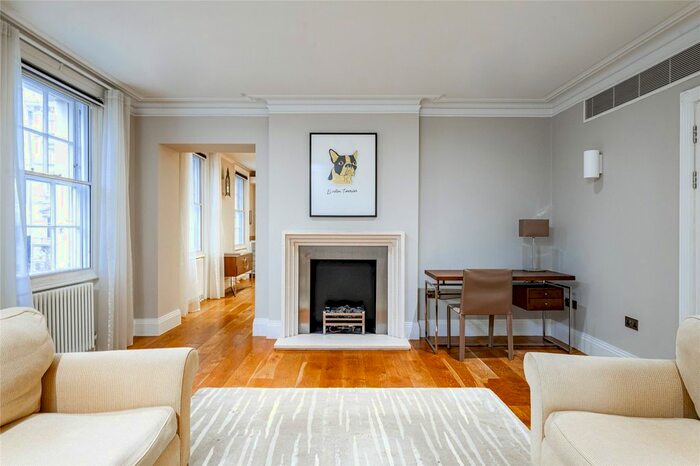 3 Bedroom Flat To Rent In William Street House, William Street, Belgravia, SW1X