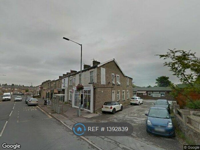 2 Bedroom Flat To Rent In Rosegrove Lane, Burnley, BB12