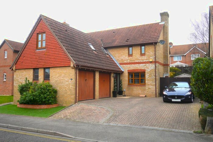 4 Bedroom Detached House To Rent In Orkney Road, Cosham, Portsmouth, PO6