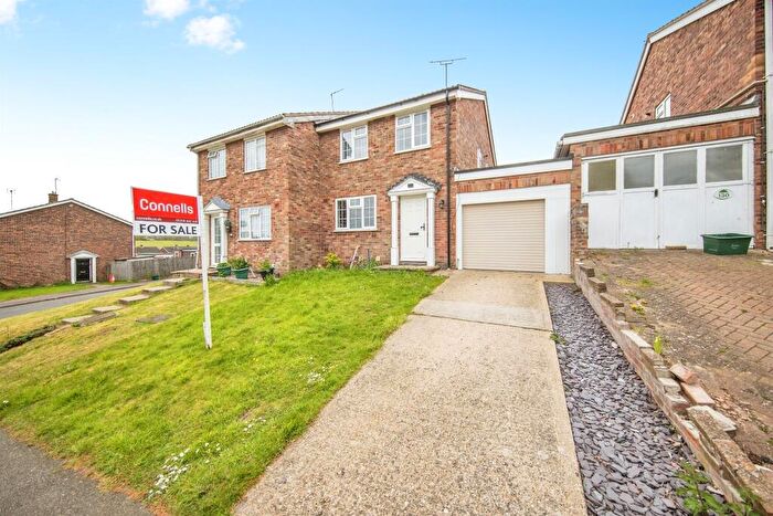 3 Bedroom Semi Detached House For Sale In Magnolia Drive, Colchester, CO4