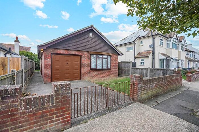 3 Bedroom Detached Bungalow For Sale In Albany Drive, Herne Bay, CT6