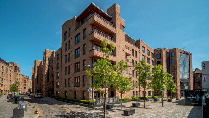 2 Bedroom Flat To Rent In Melvin Walk, Fountainbridge, Edinburgh, EH3