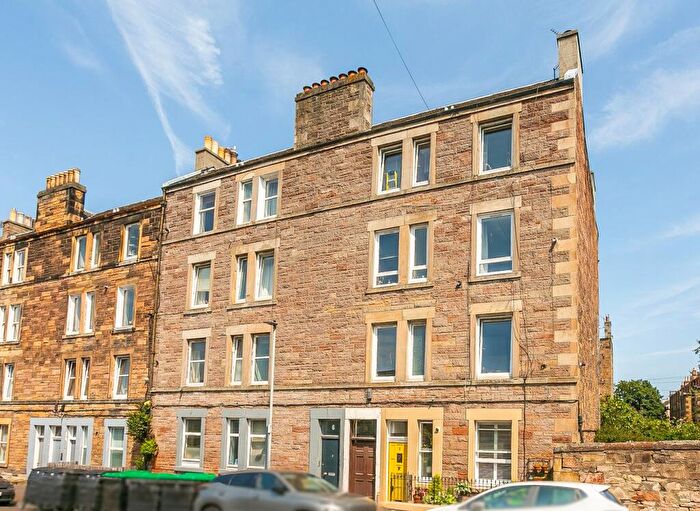 1 Bedroom Flat For Sale In Moat Terrace, Edinburgh, EH14