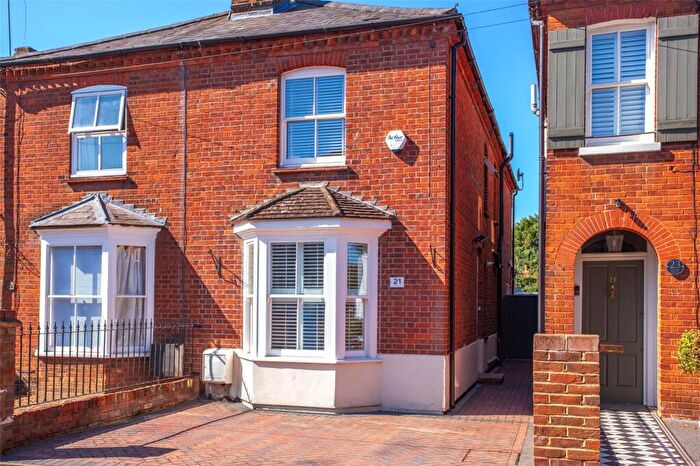 3 Bedroom Semi-Detached House For Sale In Glade Road, Marlow, Buckinghamshire, SL7