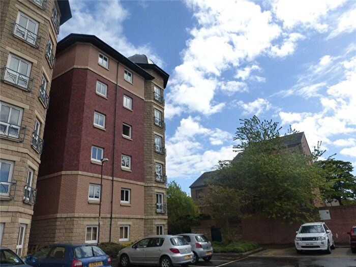 2 Bedroom Flat To Rent In St Clair Road, Edinburgh, EH6
