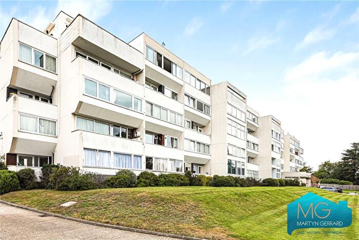 2 Bedroom Flat To Rent In Hendon Hall Court, Parson Street, Hendon, London, NW4